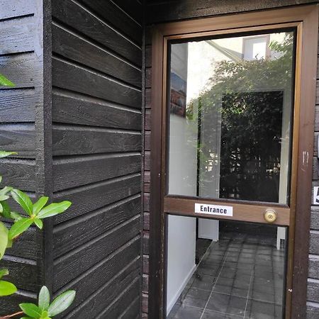 Stunning Home With Amazing Wakatipu Lake Views Queenstown Exterior foto